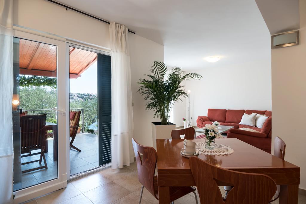Apartman Roza Rogoznica  Εξωτερικό φωτογραφία